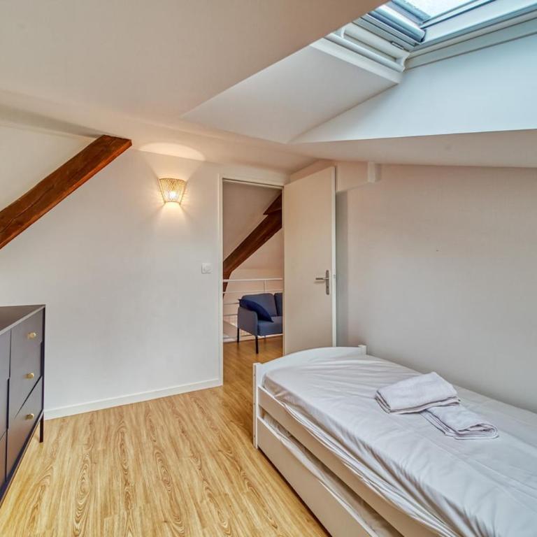 Elegance - Three-Bedroom Apartment - 27