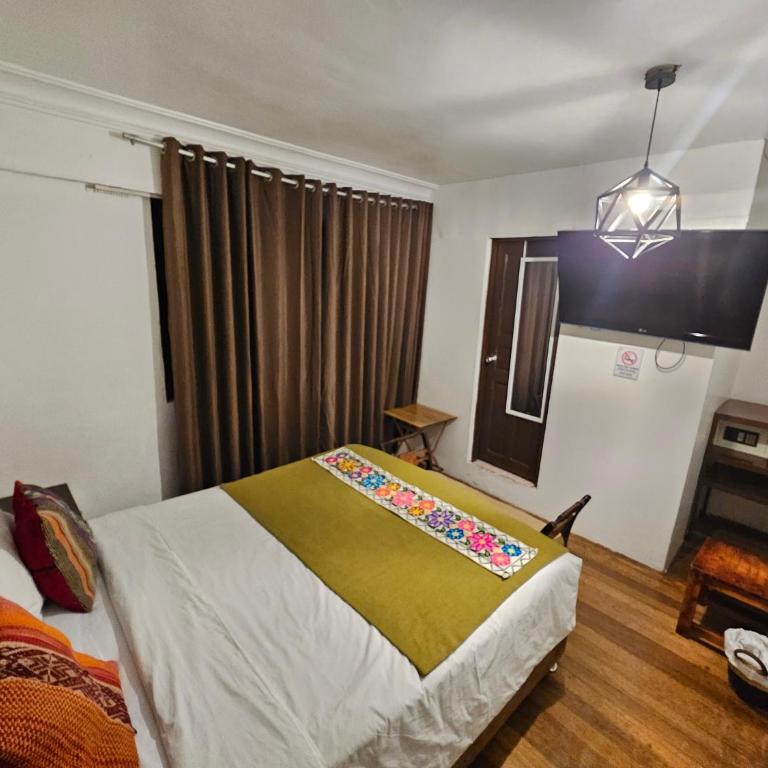 Natural Inn - Standard Queen Room - 2