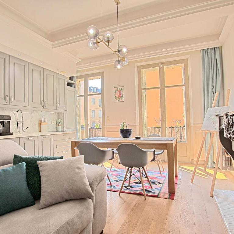 Les Appartements des Iles, proche Croisette et Palais - Two-Bedroom Apartment with Balcony and Terrace - 3