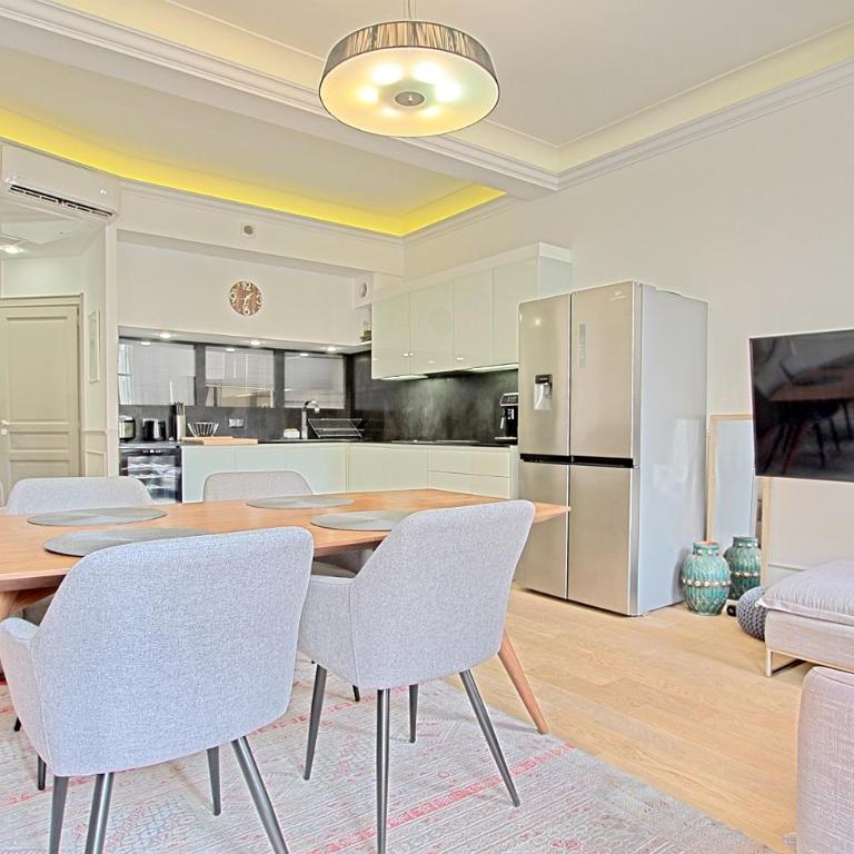 Les Appartements des Iles, proche Croisette et Palais - Two-Bedroom Apartment - 3