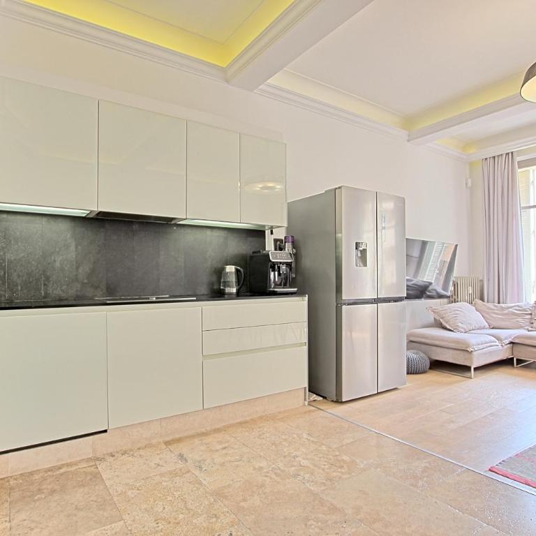 Les Appartements des Iles, proche Croisette et Palais - Two-Bedroom Apartment - 10