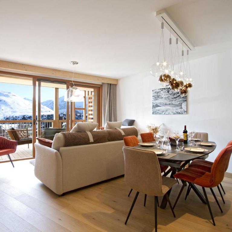 Résidence Phoenix A by Leavetown Vacations - Two-Bedroom Apartment with Balcony - 3