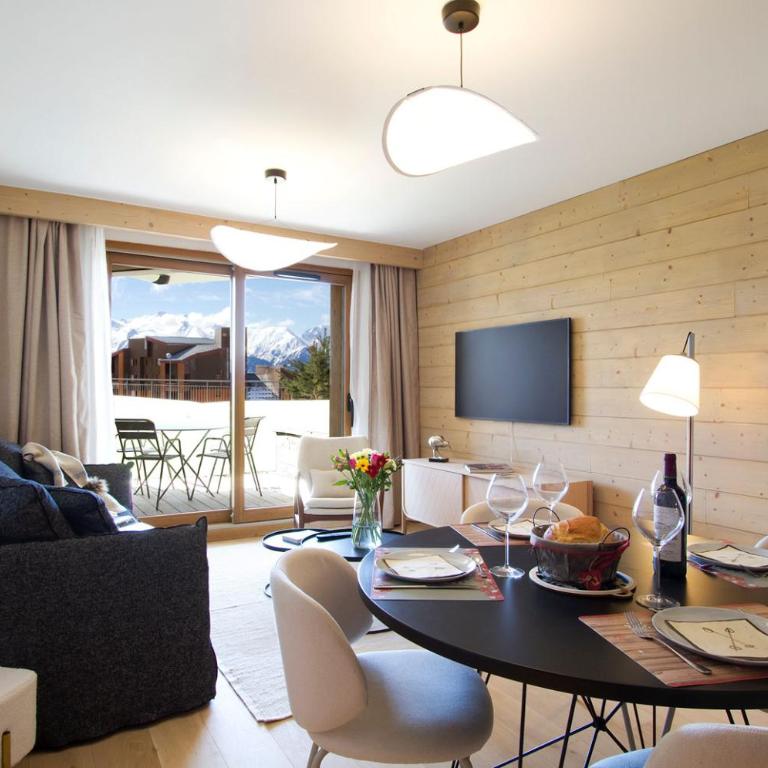 Résidence Phoenix A by Leavetown Vacations - One-Bedroom Apartment with Terrace - 1