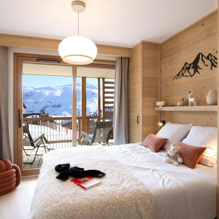 Résidence Phoenix A by Leavetown Vacations - Two-Bedroom Apartment with Balcony - 6