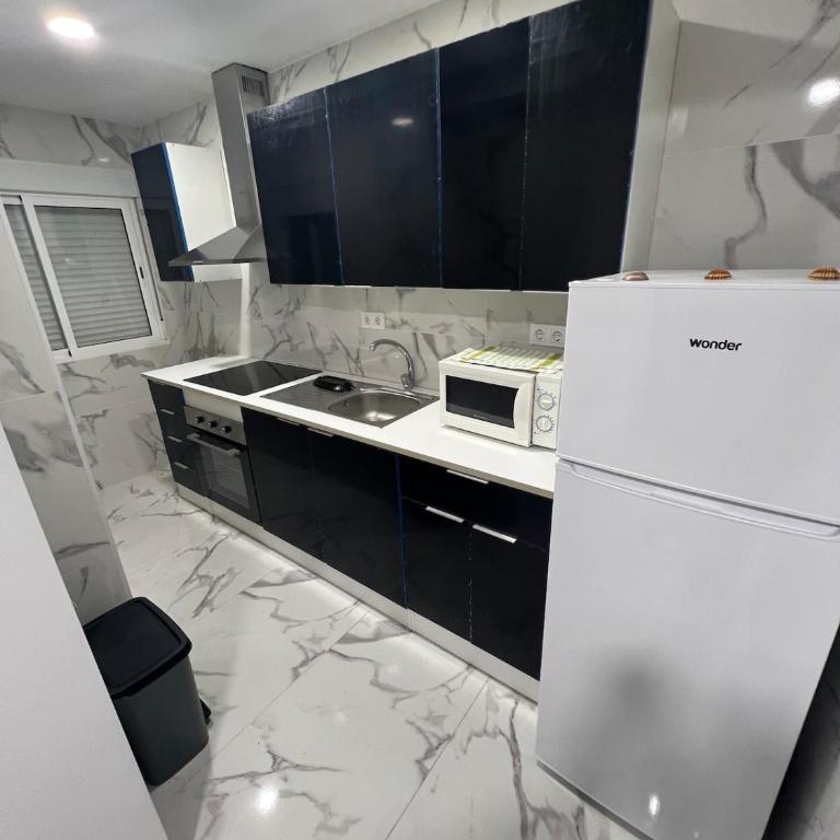 Apartment with Jacuzzi in the center of Gandía - Apartamento de 2 dormitorios - 8