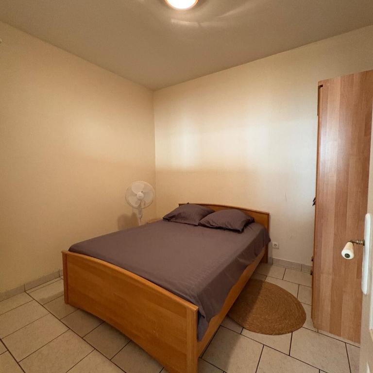 Apartment in the heart of La Ciotat - Apartamento de 1 dormitorio - 2