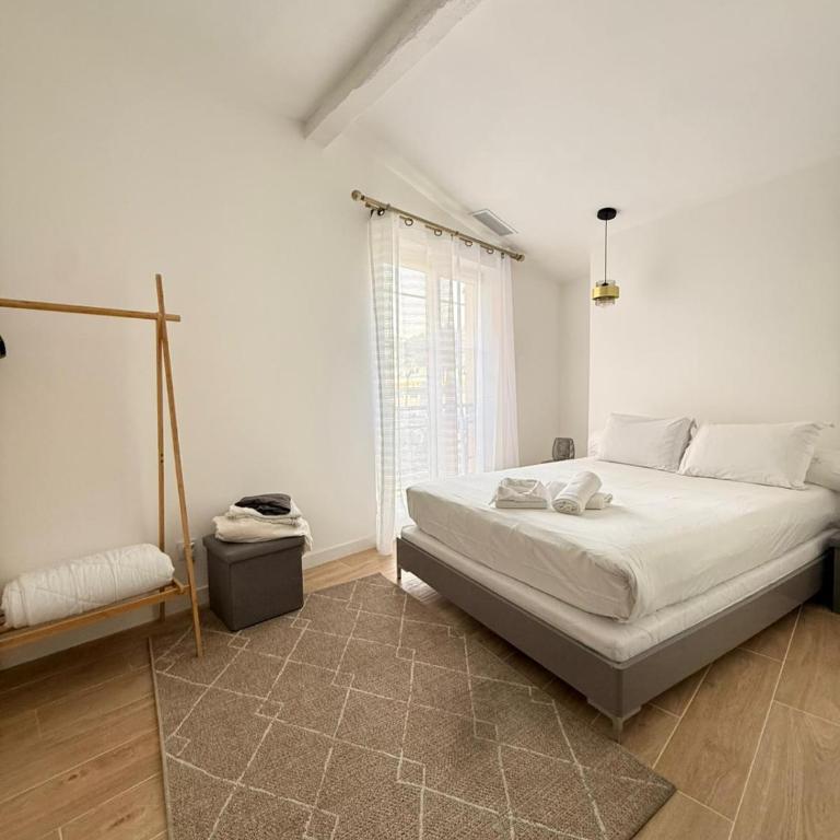 Appartement 2 chambres entièrement climatisé avec place de parking au bord de mer a Cannes - Appartement 2 Chambres - 26