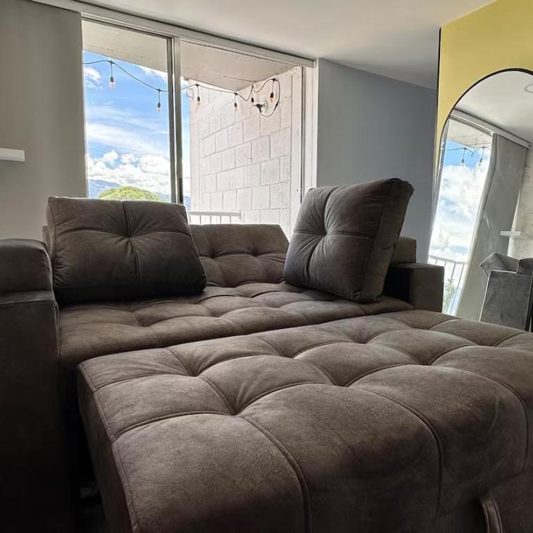 Apto excelente vista a medellin, cerca a todo - Two-Bedroom Apartment - 21