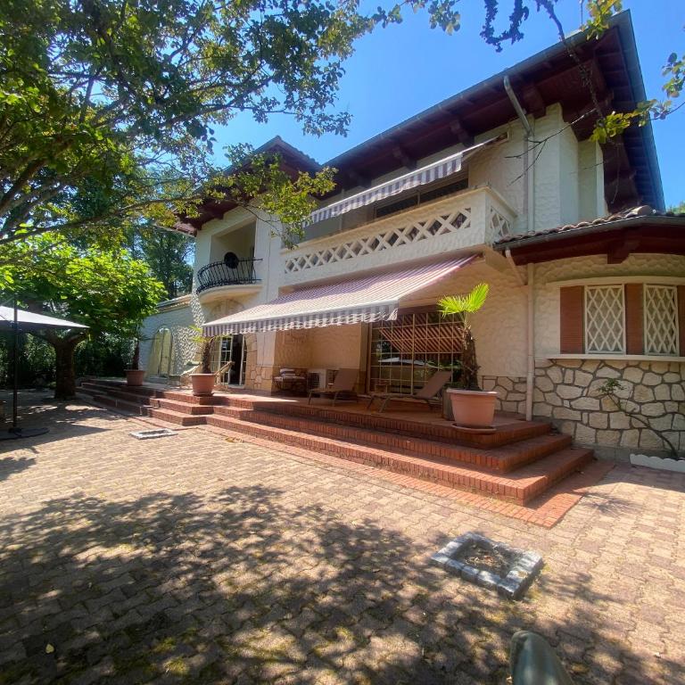 Villa avec Piscine Intérieure, 5 Chambres, Proche Plage et Commerces à Arcachon - FR-1-374-220 - Villa - 32