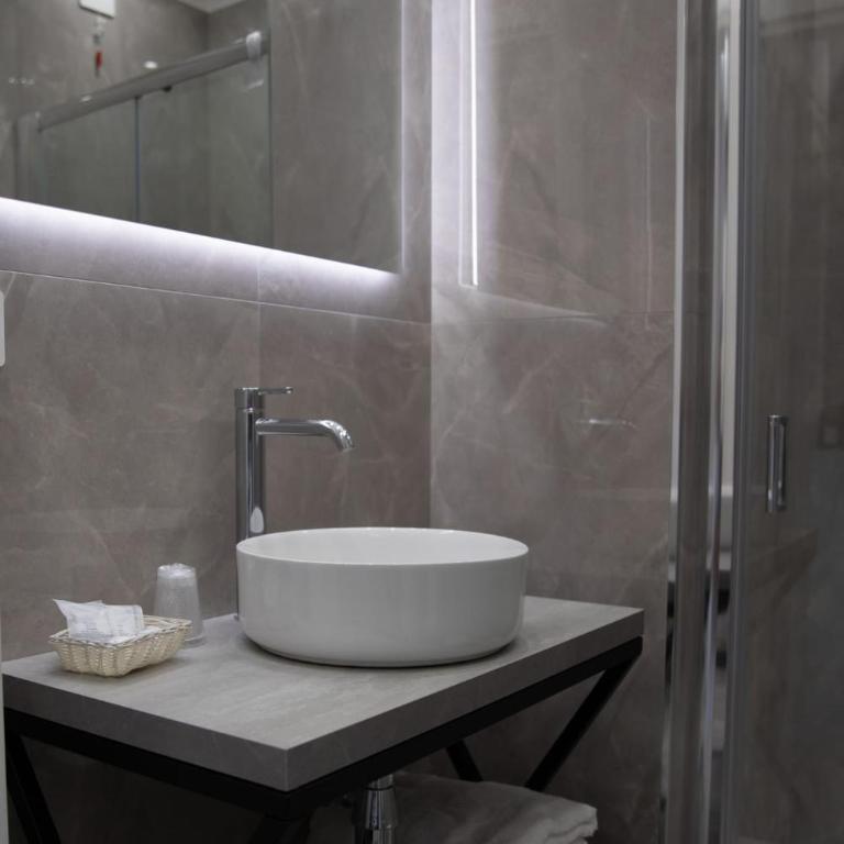 Fortuna degli Dei - Camera Matrimoniale con Bagno Privato - 5