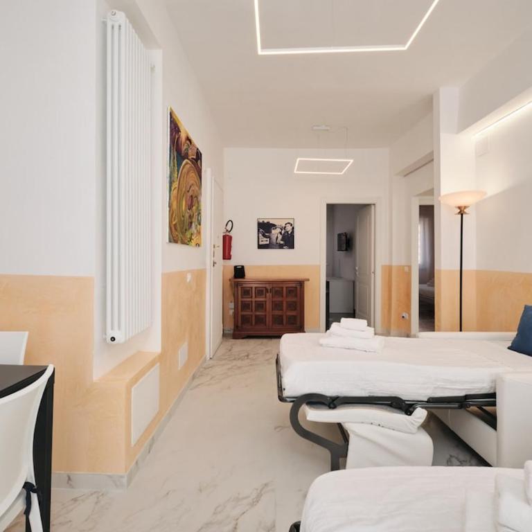 Ampio apt a 2 passi dal Centro - Appartamento - 2