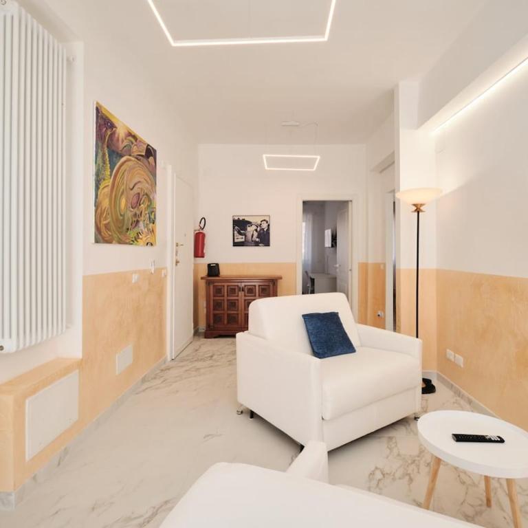 Ampio apt a 2 passi dal Centro - Appartamento - 4