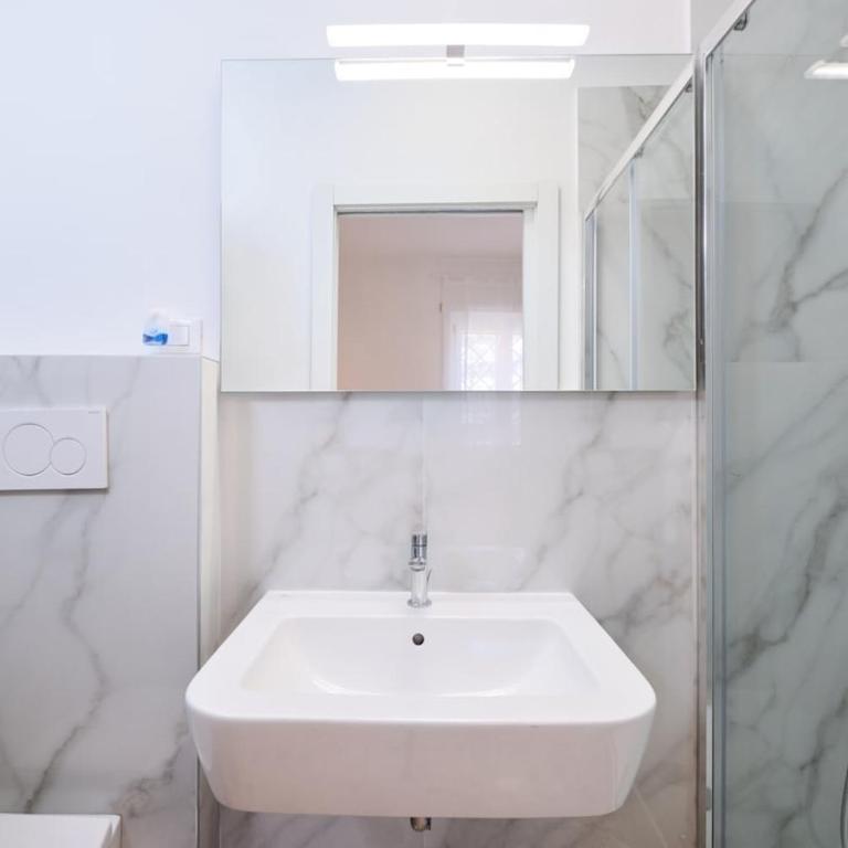 Ampio apt a 2 passi dal Centro - Appartamento - 21