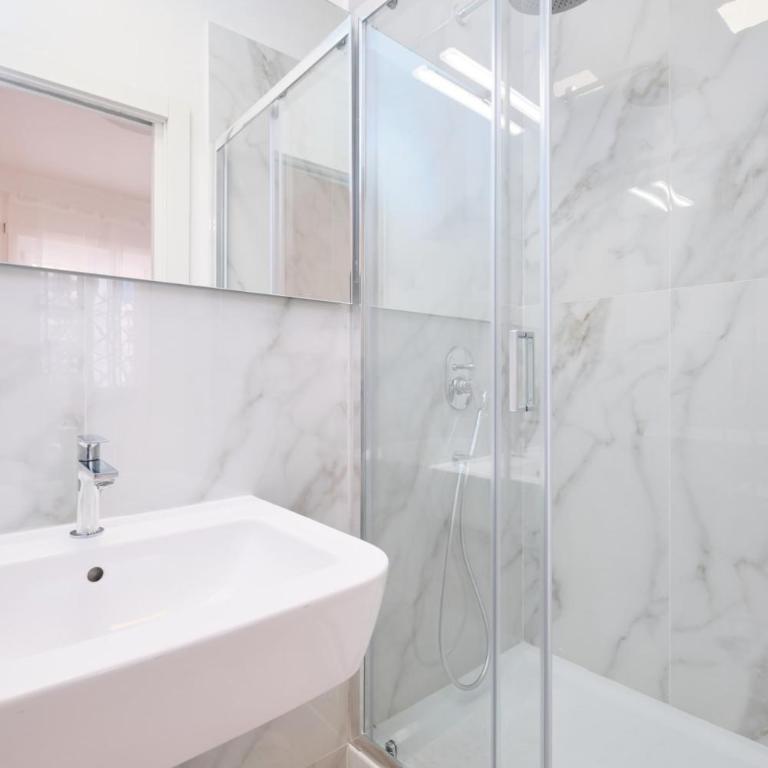 Ampio apt a 2 passi dal Centro - Appartamento - 25