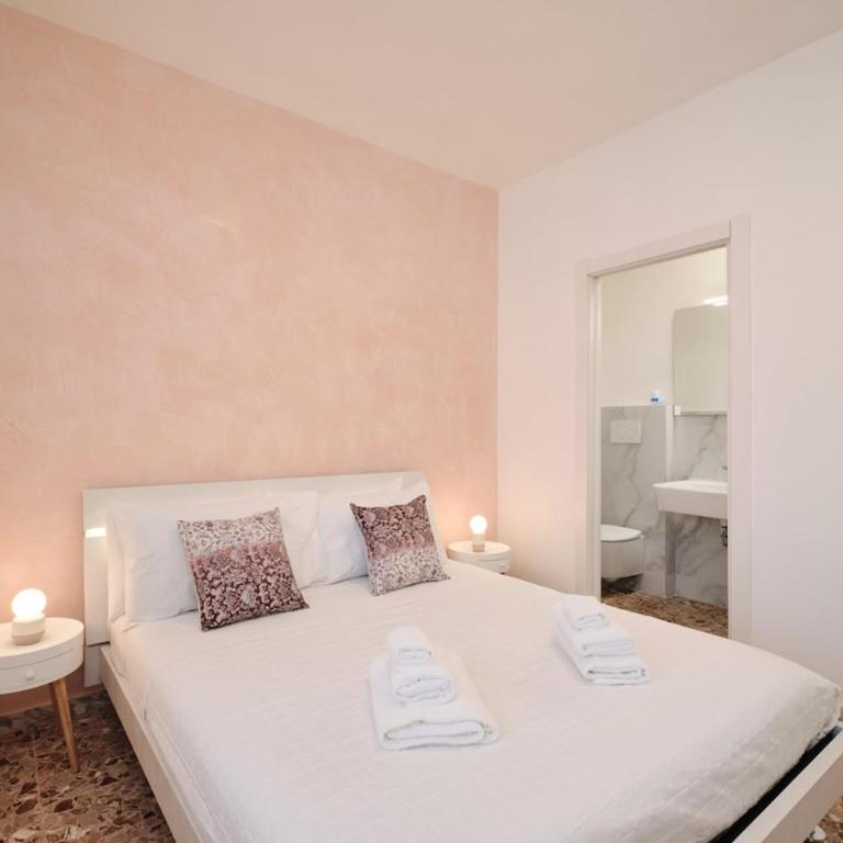 Ampio apt a 2 passi dal Centro - Appartamento - 40