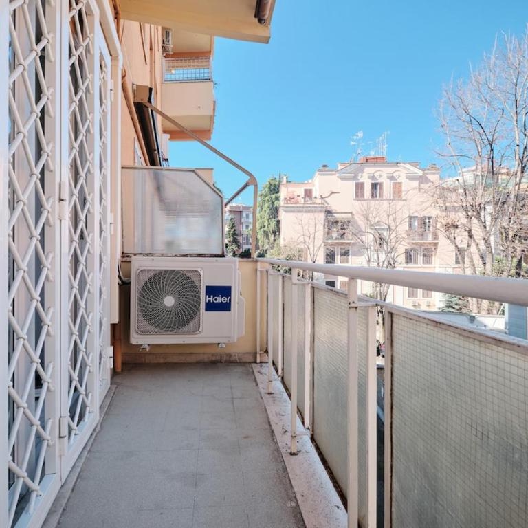 Ampio apt a 2 passi dal Centro - Appartamento - 50