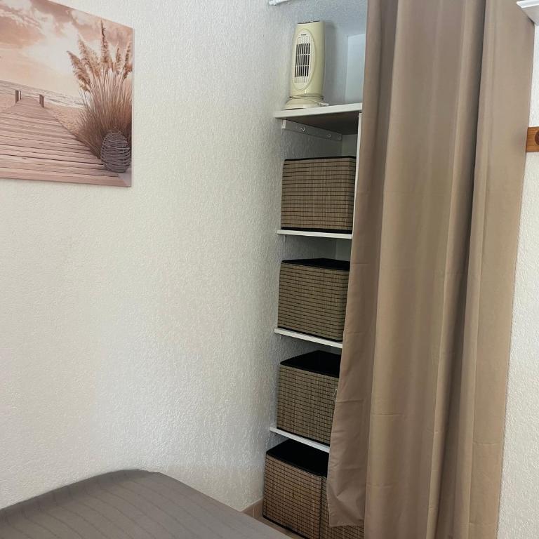 Location T2 Gruissan : Piscine, Parking, Clim, Proche Plage - Idéal Famille - FR-1-796-1 - Apartment - 14