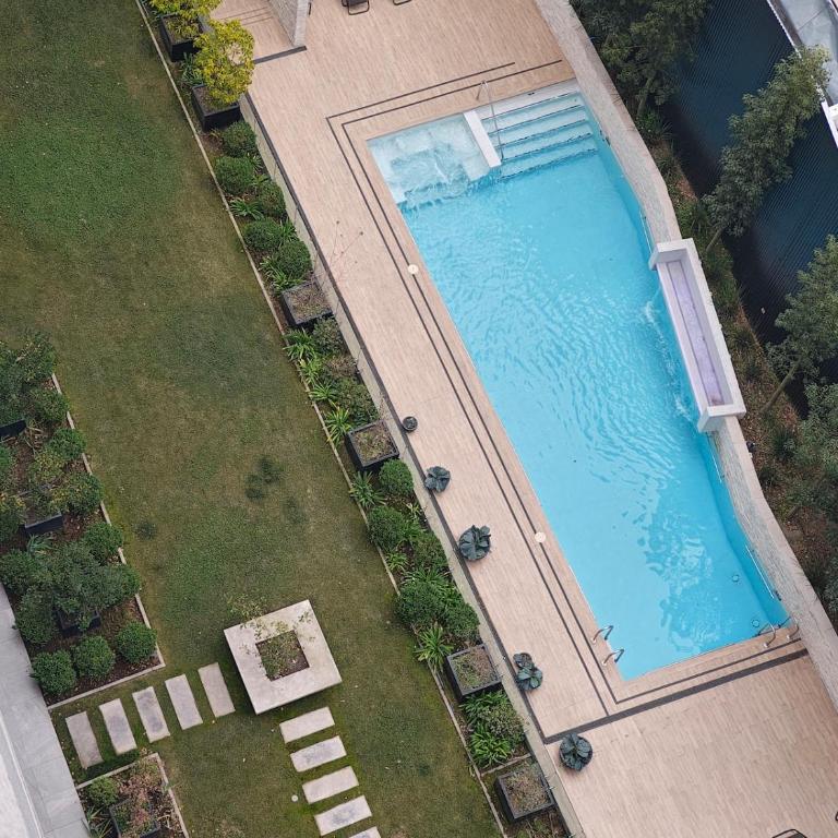 Vive la experiencia de Santiago Centro - Three-Bedroom Apartment - 13