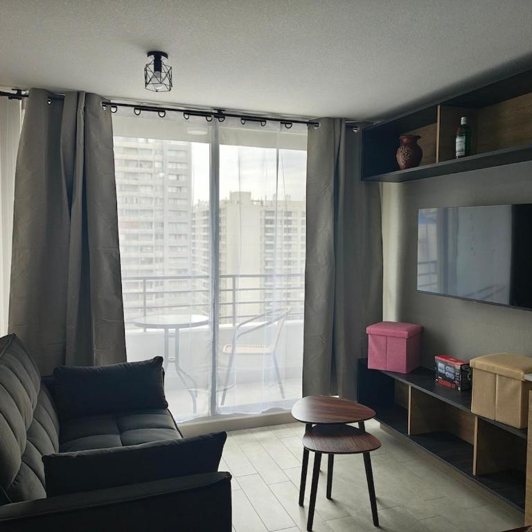 Vive la experiencia de Santiago Centro - Three-Bedroom Apartment - 17