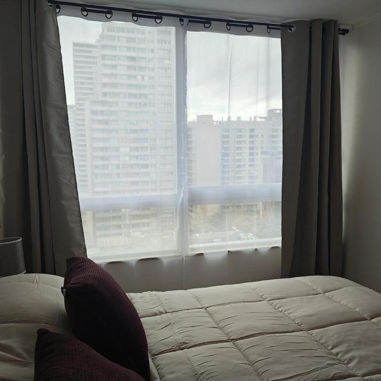 Vive la experiencia de Santiago Centro - Three-Bedroom Apartment - 18