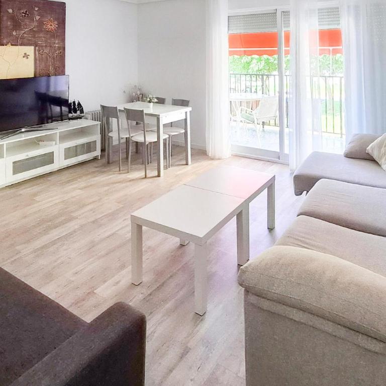 2 Bedroom Cozy Apartment In Oropesa Del Mar - Appartement 2 Chambres - 3
