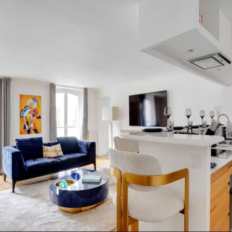 Champs-Elysées Apartment for 6 Guests - Appartement 2 Chambres - 6