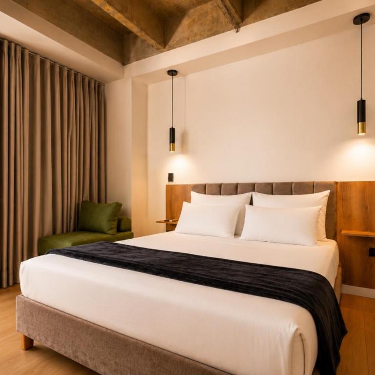 Opera Living by HOUSY - One-Bedroom Apartment with Terrace - 5