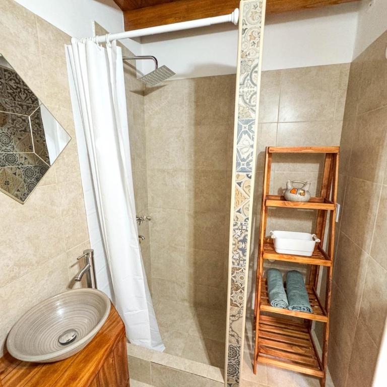 Linda casa en el bosque, cerca del océano - Casa con 1 dormitorio - 5