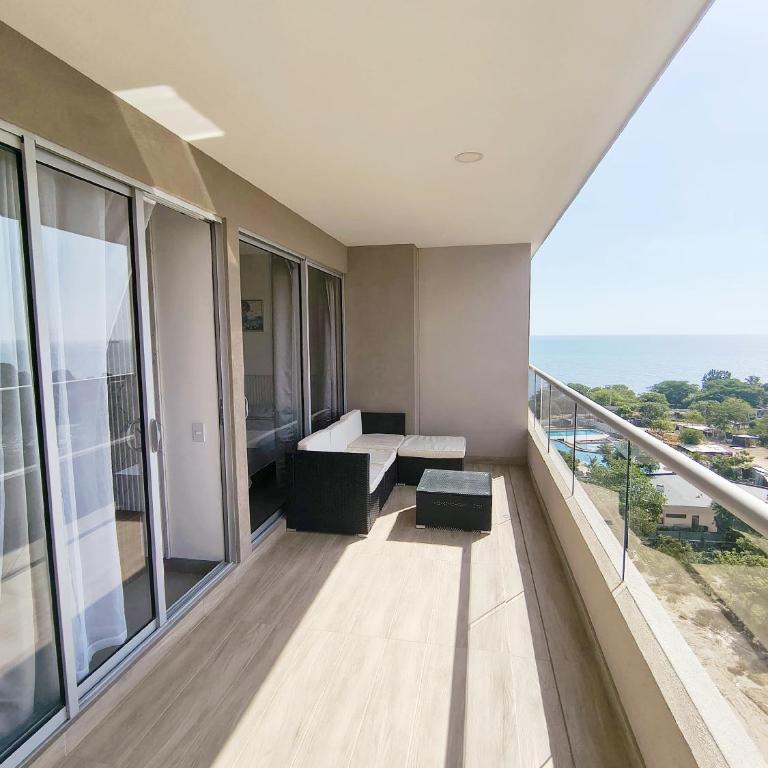 Tu apartamento de descanso cerca al mar - One-Bedroom Apartment with Balcony and Sea View - 14