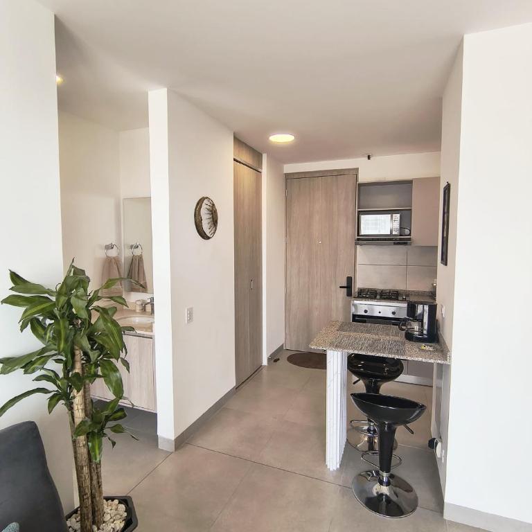 Tu apartamento de descanso cerca al mar - One-Bedroom Apartment with Balcony and Sea View - 21