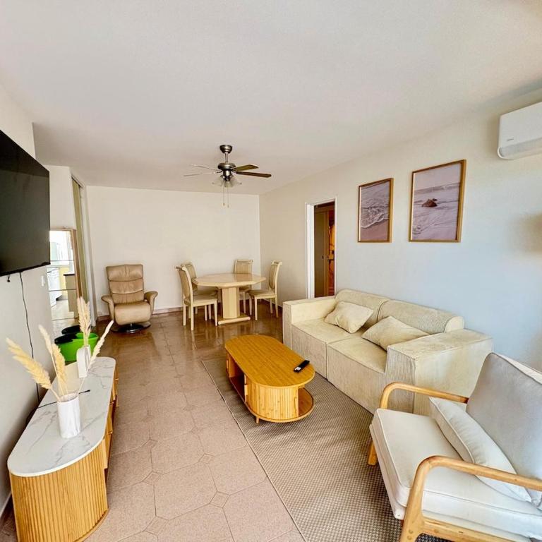 Elegant apartment between Cannes and Antibes - Two-Bedroom Apartment - 6