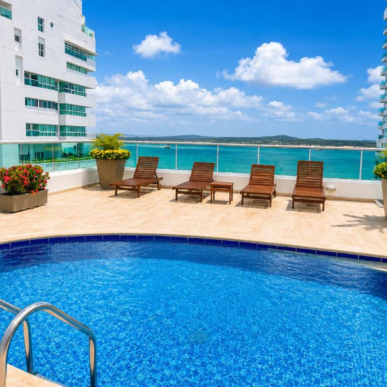 Apartamento en Cartagena con balcon con vista al mar y piscina - Three-Bedroom Apartment - 2