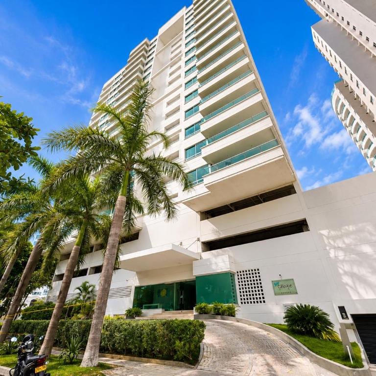 Apartamento en Cartagena con balcon con vista al mar y piscina - Three-Bedroom Apartment - 7