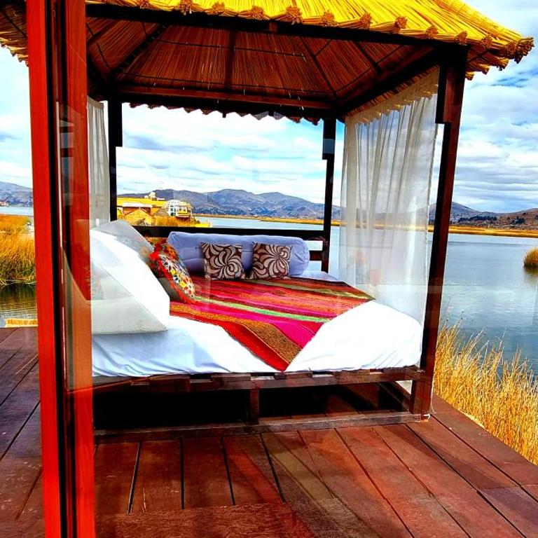 KAY PACHA LODGE Uros - King Suite with Spa Bath - 1