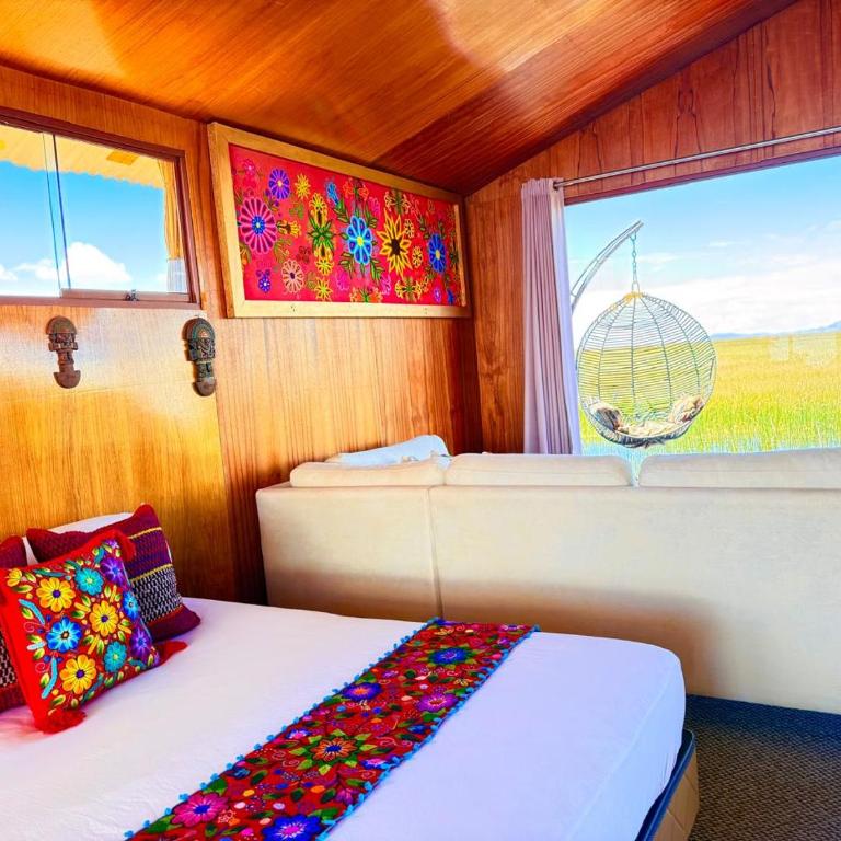 KAY PACHA LODGE Uros - King Suite with Spa Bath - 2