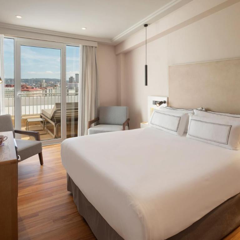 Meliá Maria Pita - Habitación Doble con terraza y vistas al mar - 1