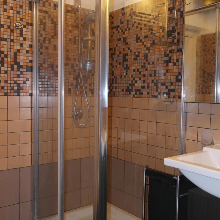 CasaLù - Appartamento con 2 Camere da Letto - 16