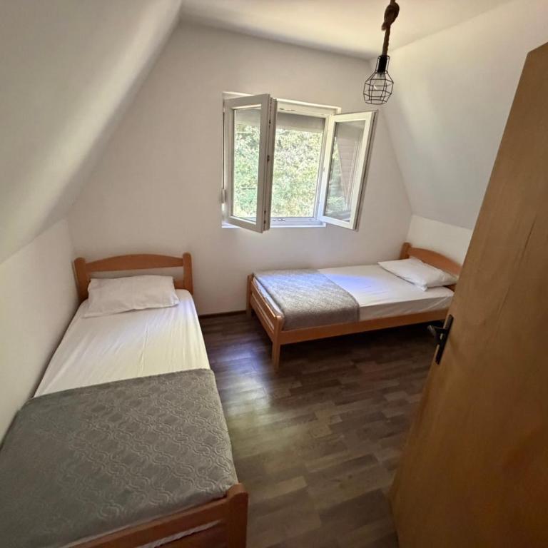 Peak & Pine Kolašin - Kuća sa 2 Spavaće Sobe - 2