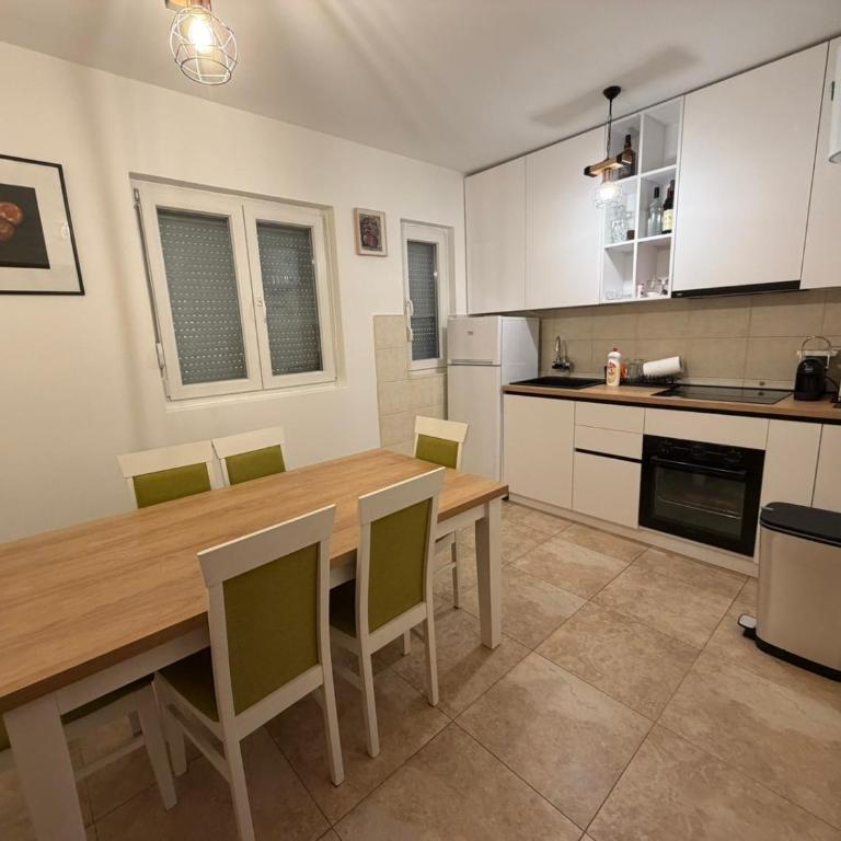 Peak & Pine Kolašin - Kuća sa 2 Spavaće Sobe - 19