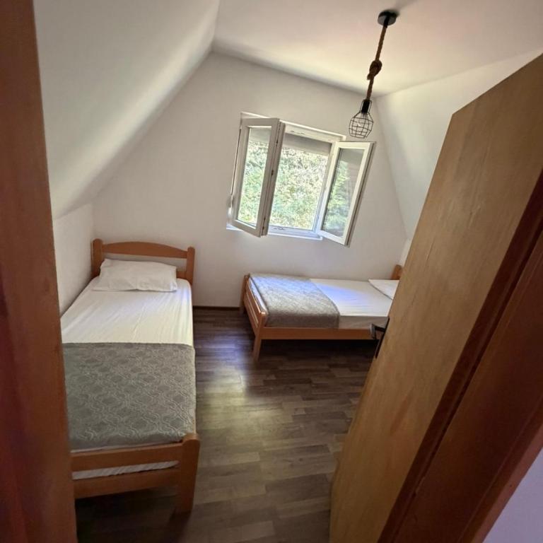 Peak & Pine Kolašin - Kuća sa 2 Spavaće Sobe - 28