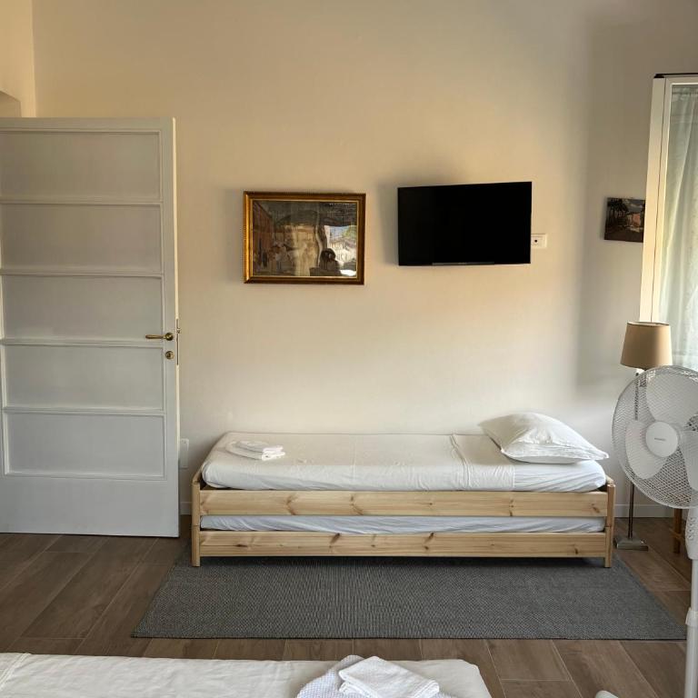 La Casa di Sara - Camere in Casa condivisa - Triple Room with Private Bathroom - 4