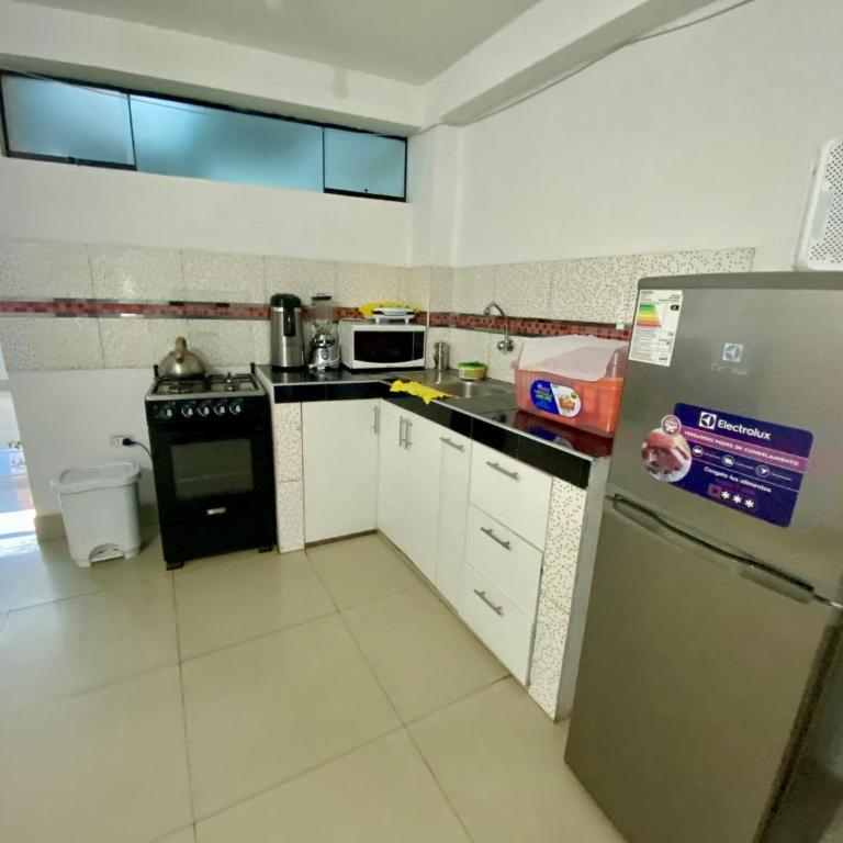 Marlen's Qorywasi - Three-Bedroom Apartment Suite - 14