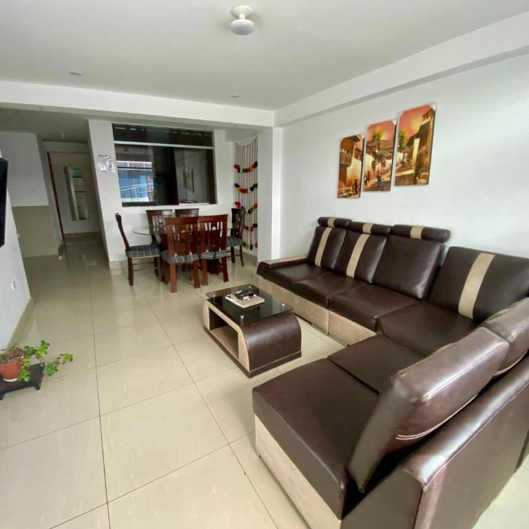 Marlen's Qorywasi - Three-Bedroom Apartment Suite - 2