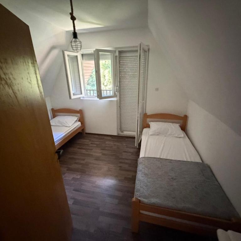 Peak & Pine Kolašin - Kuća sa 2 Spavaće Sobe - 10