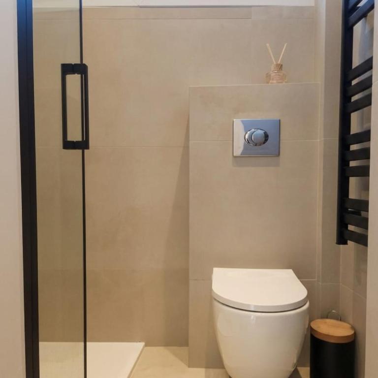 Charming, quiet 2-room apartment with balcony - Appartement 1 Chambre - 11