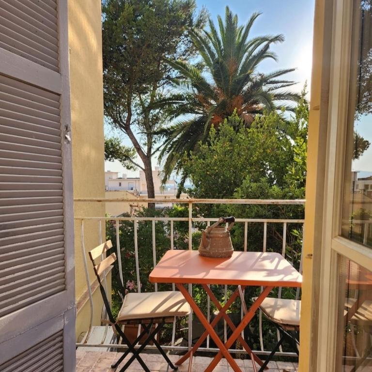 Charming, quiet 2-room apartment with balcony - Appartement 1 Chambre - 1
