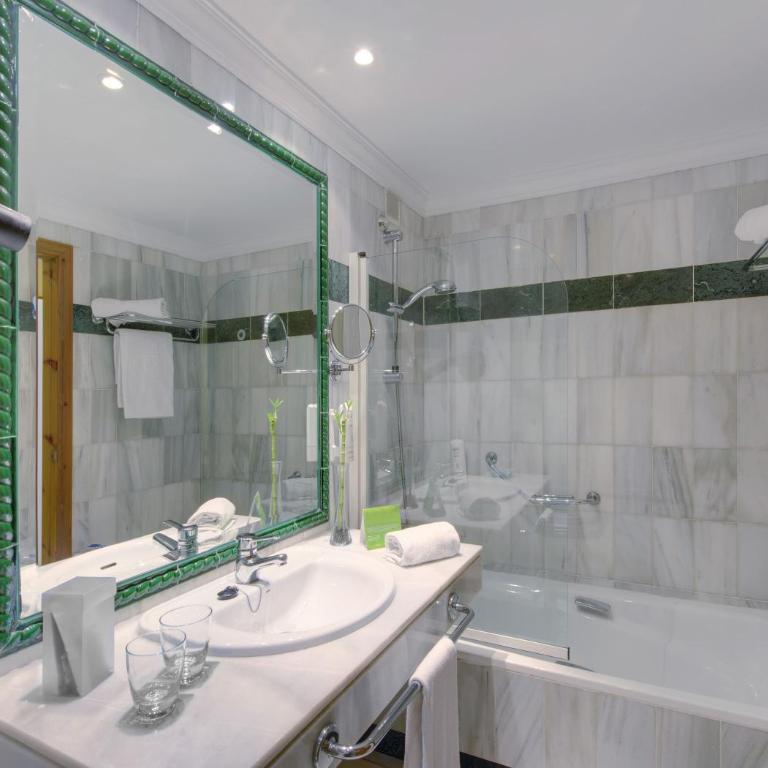SOL by Meliá Málaga Guadalmar - Habitación Familiar - 1