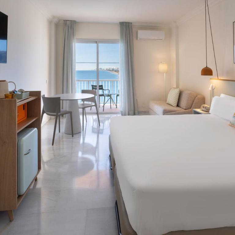 SOL by Meliá Málaga Guadalmar - Habitación Sol con vistas frontales al mar - 1