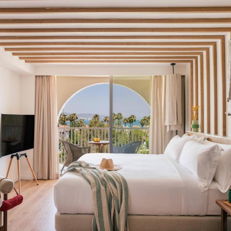 ME by Meliá Marbella - Superior ME + Junior Suite Partial Sea View - 6