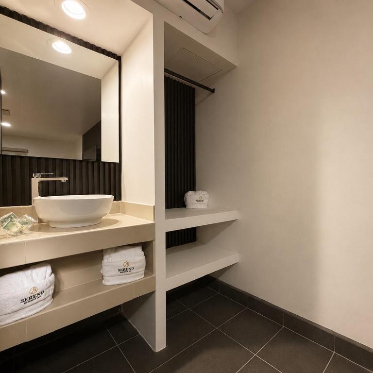 Sereno Business Inn - Habitación Doble - 2 camas - 3